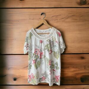 2/$35 NEW Northern Traditions White Floral Short Sleeve T-Shirt Lace Sleeve XL